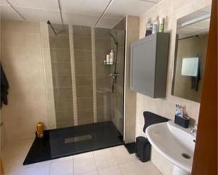 Bathroom of Flat for sale in Santa Bàrbara  with Swimming Pool