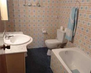 Bathroom of Flat for sale in Fuentidueña de Tajo  with Terrace