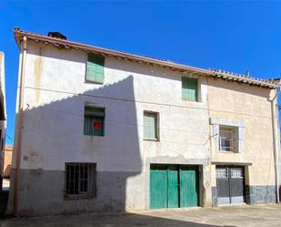 Vista exterior de Casa adosada en venda en Los Barrios de Bureba 