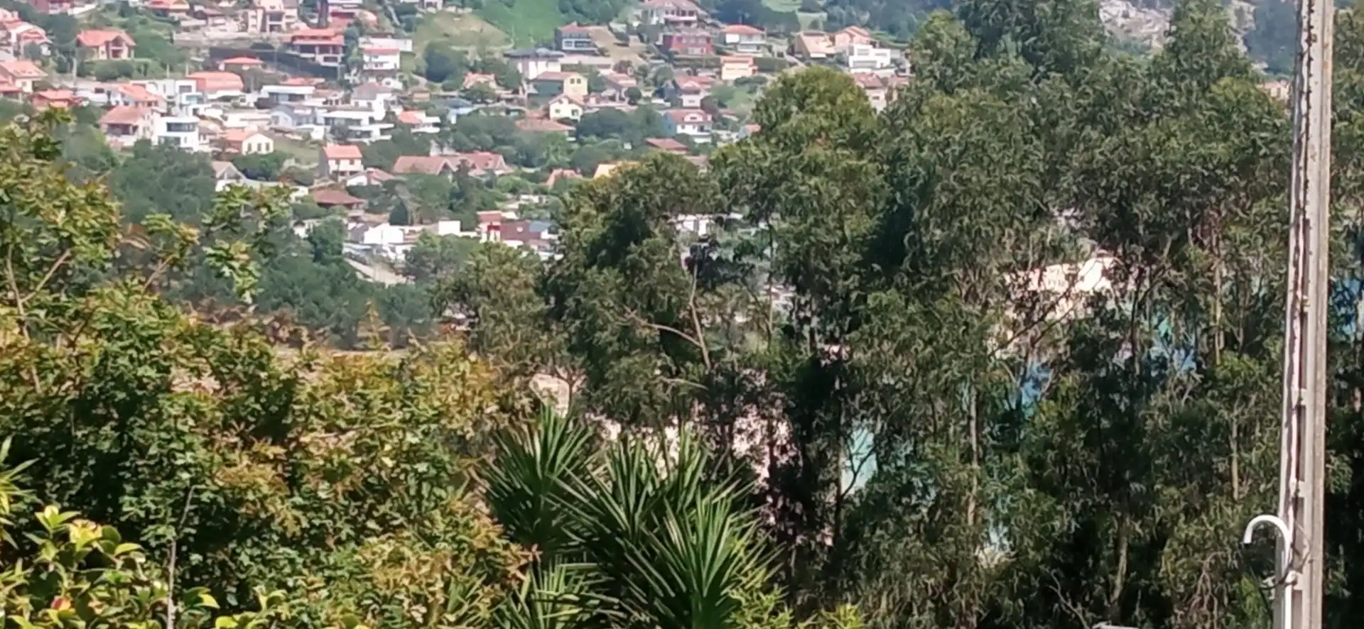 Vista exterior de Apartament de lloguer en Cangas  amb Calefacció, Jardí privat i Terrassa