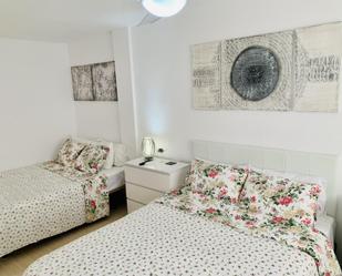 Dormitori de Apartament de lloguer en Arona