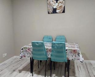 Dining room of Flat to share in  Madrid Capital