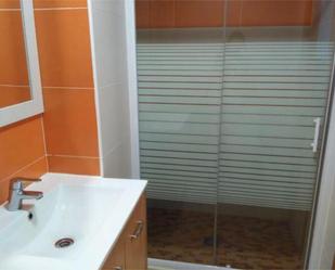 Bathroom of Study to rent in Utiel