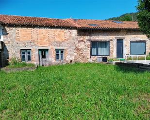 Exterior view of Single-family semi-detached for sale in Torrelavega   with Private garden, Terrace and Storage room