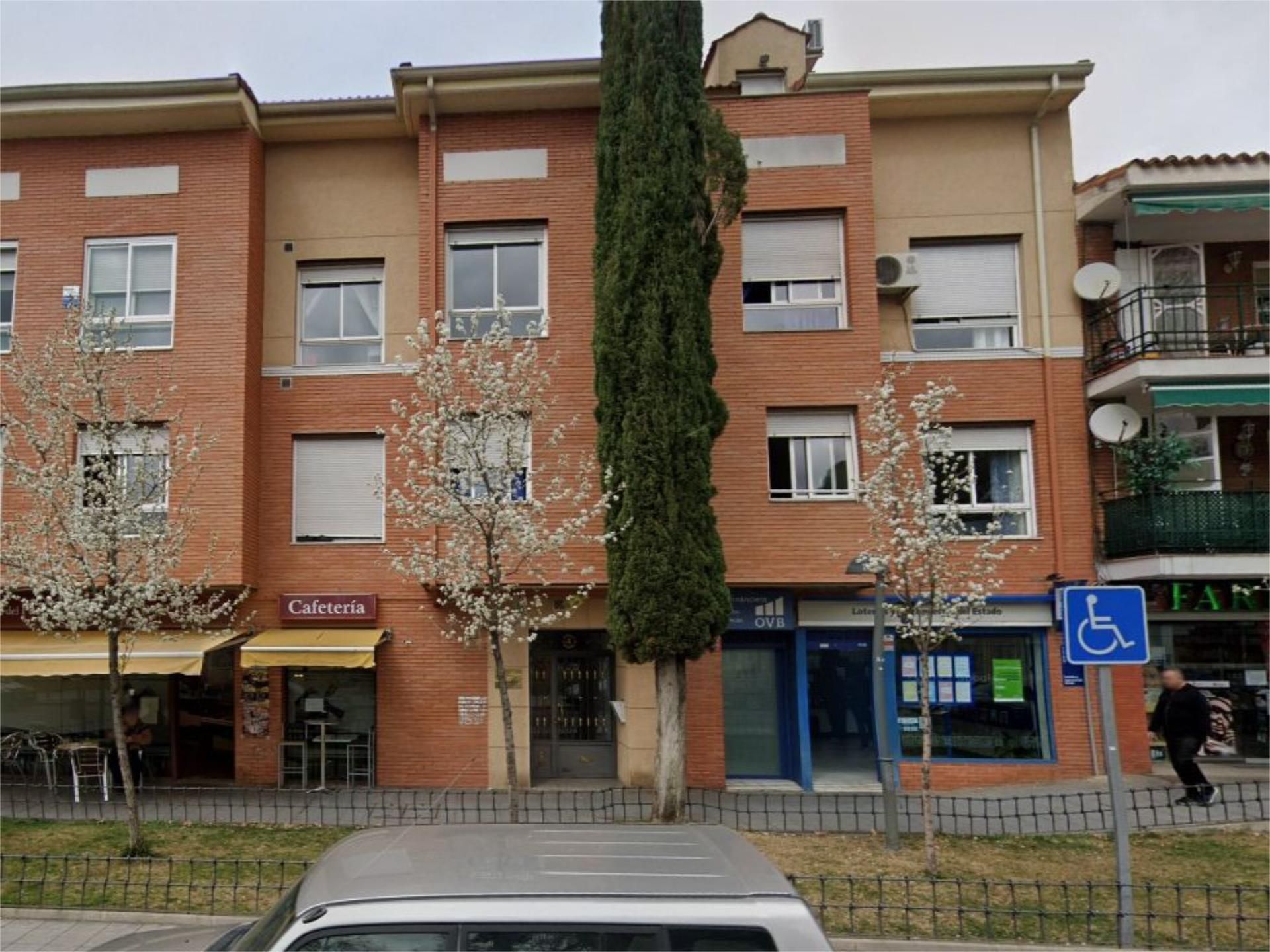 Exterior view of Garage for sale in Azuqueca de Henares