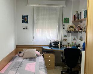Dormitori de Pis per a compartir en  Barcelona Capital amb Aire condicionat i Balcó