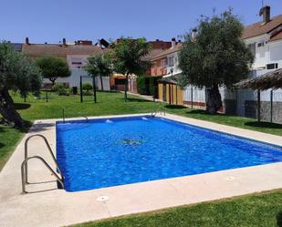 Swimming pool of Single-family semi-detached for sale in Dos Hermanas  with Air Conditioner, Terrace and Balcony