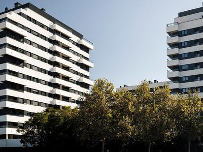 Vista exterior de Pis en venda en  Valencia Capital amb Terrassa i Piscina