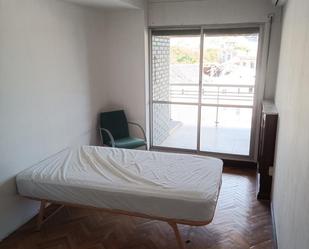 Bedroom of Flat to share in Tudela  with Heating, Parquet flooring and Furnished