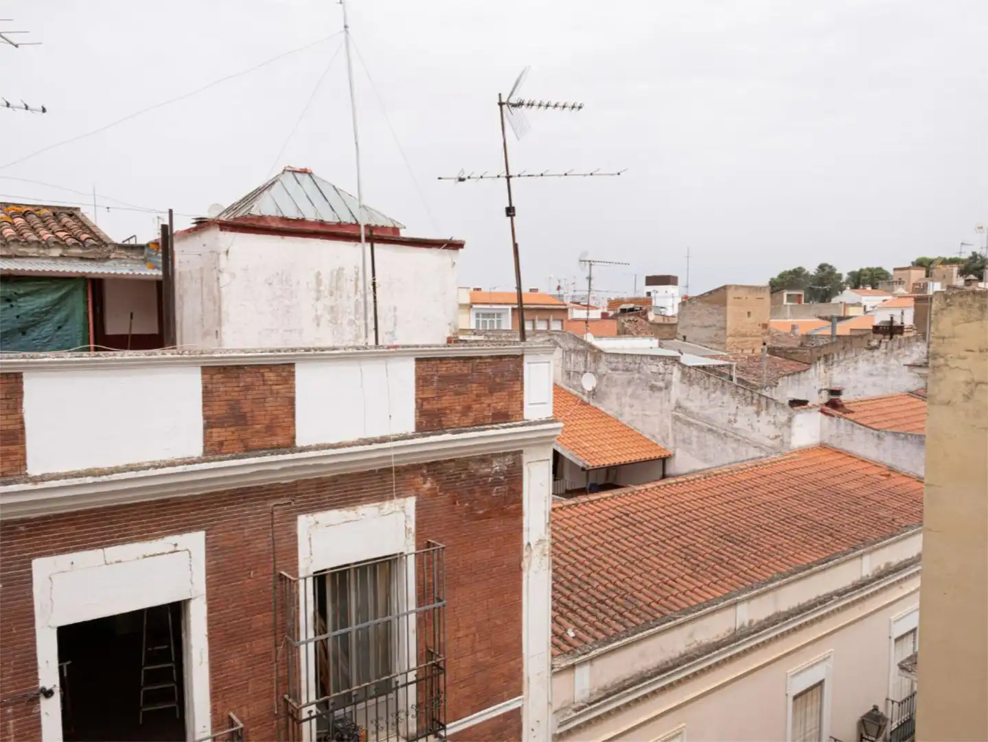 Office for sale in Calle Donoso Cortés, 6, Casco Antiguo Exterior view of Office for sale in Badajoz