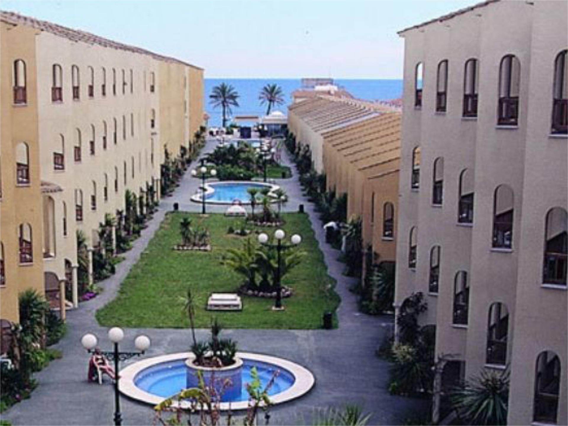 Exterior view of Flat to rent in Peñíscola / Peníscola  with Air Conditioner, Heating and Private garden