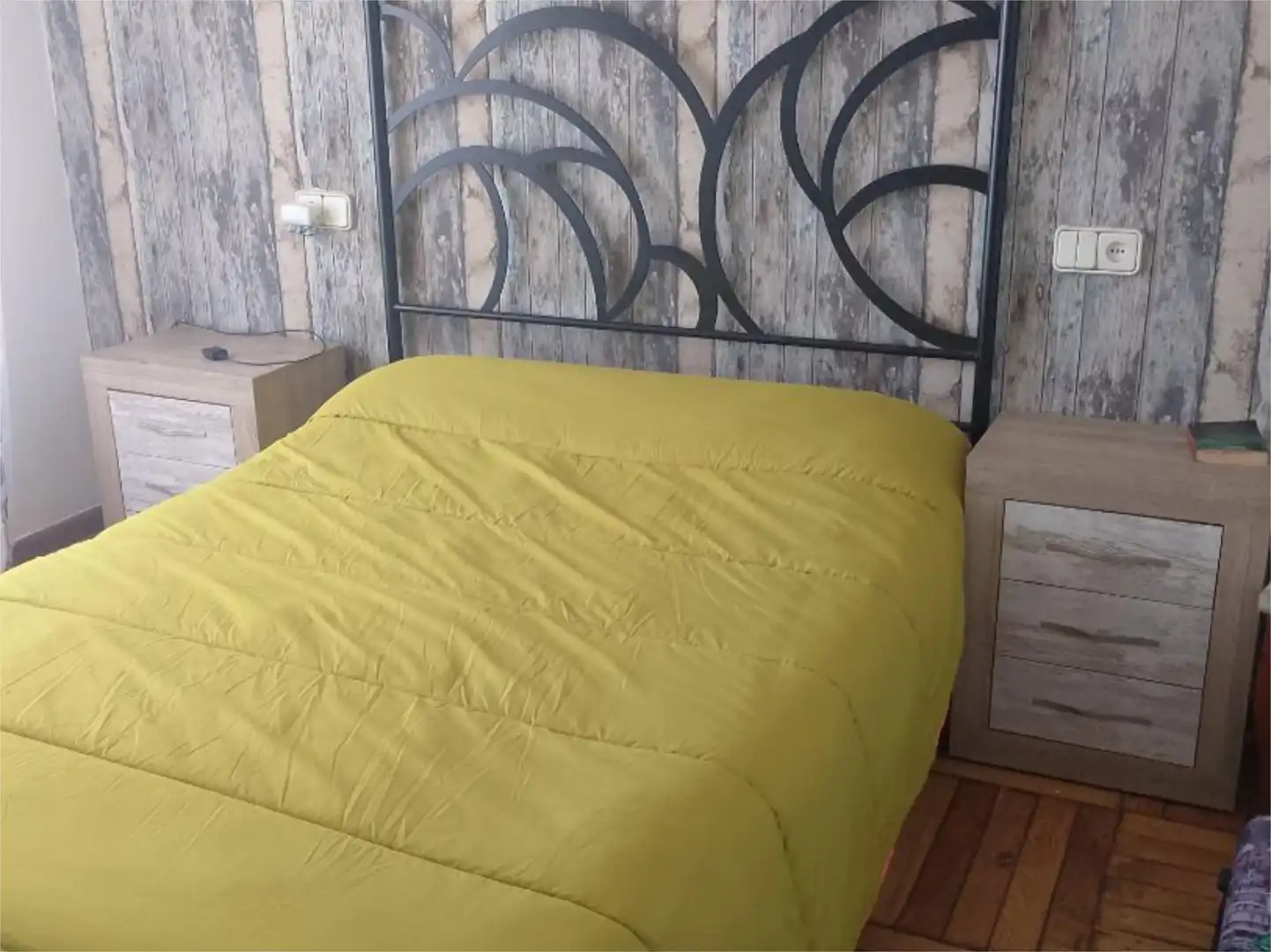 Flat for rent in Calle Marqués de San Esteban, 59, Barrio del Centro Bedroom of Flat for rent in Gijón with Heating, Parquet flooring and Furnished