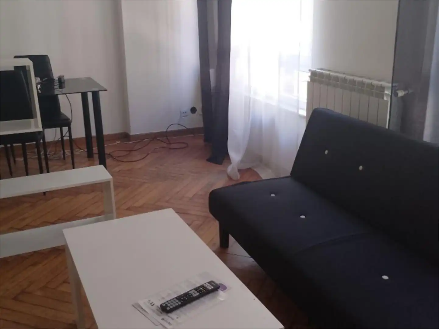 Flat for rent in Calle Marqués de San Esteban, 59, Barrio del Centro Living room of Flat for rent in Gijón with Heating, Parquet flooring and Furnished