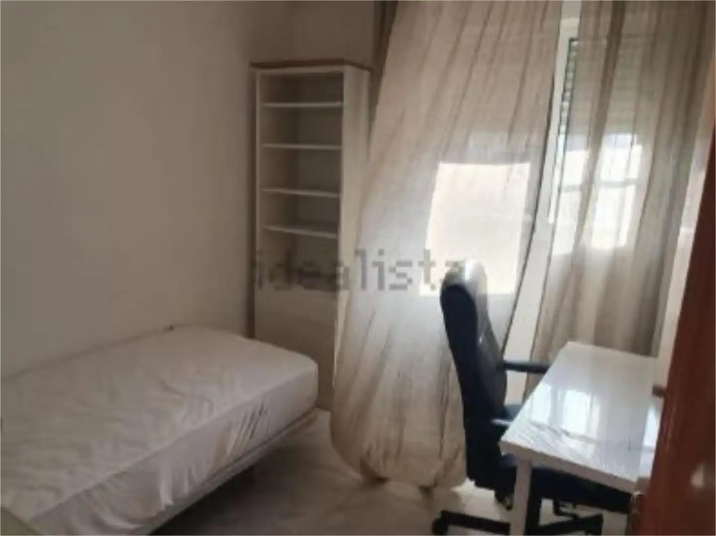 Wohnung zur Miete in Grupo Macarena Tres Huertas, 4, El Torrejón - El Cerezo Schlafzimmer von Wohnung zur Miete in Sevilla mit Klimaanlage, Terrasse und Möbliert