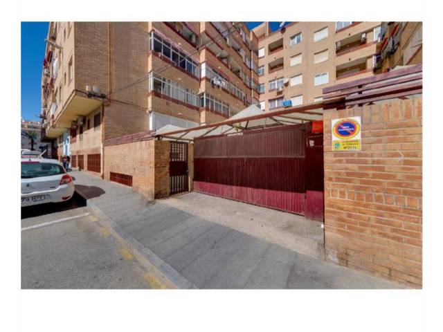 Garaje en Alquiler en Calle Joaquín Chapaprieta, 139 en El Molino