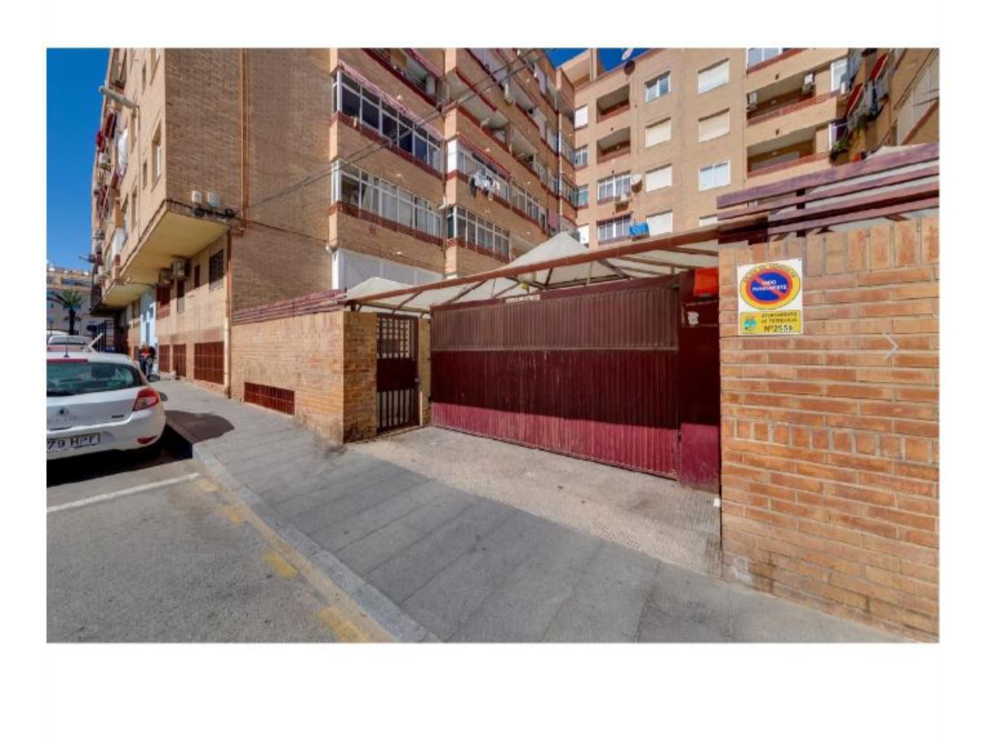 Vista exterior de Garatge de lloguer en Torrevieja