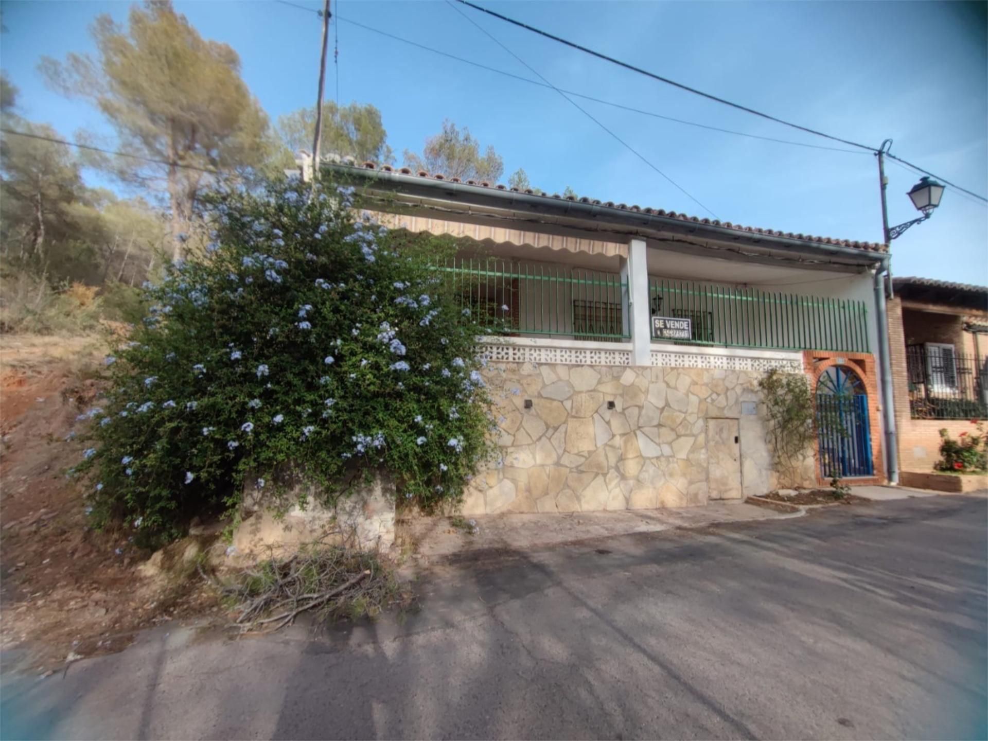 Vista exterior de Pis en venda en Gilet amb Aire condicionat i Terrassa