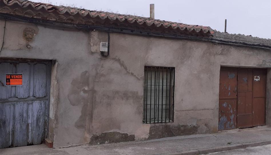Casa adosada en venda a Calle Arévalo, 6, Madrigal de las Altas Torres, Ávila - imatge 1 Foto 1 de Casa adosada en venda a Calle Arévalo, 6, Madrigal de las Altas Torres, Ávila