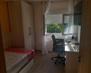 Bedroom of Flat to share in Alcázar de San Juan  with Air Conditioner