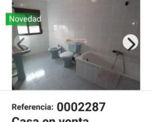 Bathroom of Planta baja for sale in Mahora