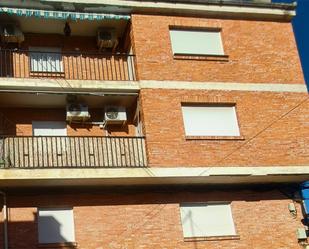 Vista exterior de Pis en venda en Illora amb Aire condicionat, Terrassa i Balcó