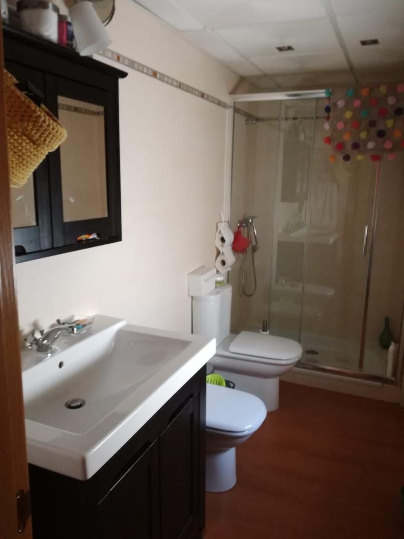 Bany de Pis en venda en Linares amb Aire condicionat, Calefacció i Parquet