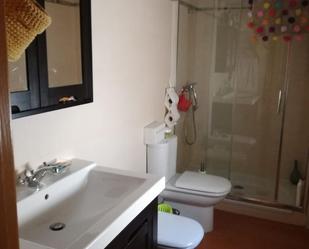 Bathroom of Flat for sale in Linares  with Air Conditioner and Balcony