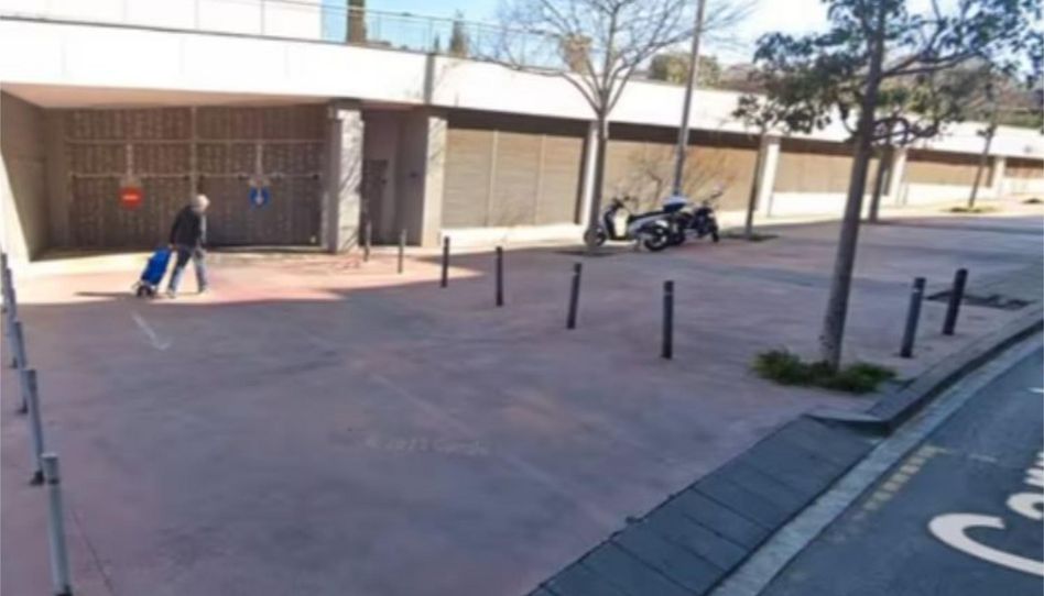 Garaje en venta en Carrer de I'escultor Clarà, 5, Sistrells, Badalona - imagen 1 Foto 1 de Garaje en venta en Carrer de I'escultor Clarà, 5, Sistrells, Badalona