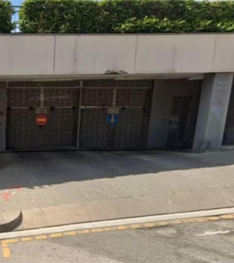 Garaje en venta en Carrer de I'escultor Clarà, 5, Sistrells, Badalona - imagen 2 Foto 2 de Garaje en venta en Carrer de I'escultor Clarà, 5, Sistrells, Badalona