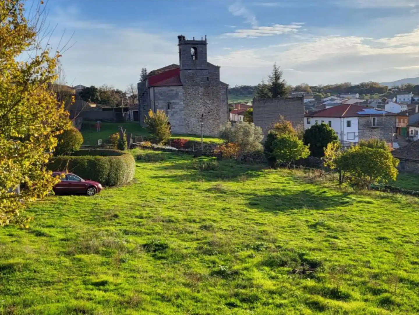 Detached homes for sale in Valdefuentes de Sangusín