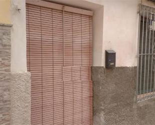 Vista exterior de Casa adosada en venda en Cieza amb Terrassa