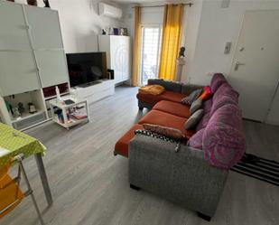Sala d'estar de Casa o xalet en venda en Cunit amb Aire condicionat, Terrassa i Balcó