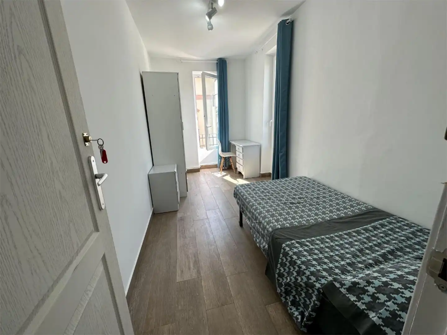 Zimmer in Carrer del Mestre Fernando Martin, 18, El Castell Zimmer in Carrer del Mestre Fernando Martin, 18, El Castell