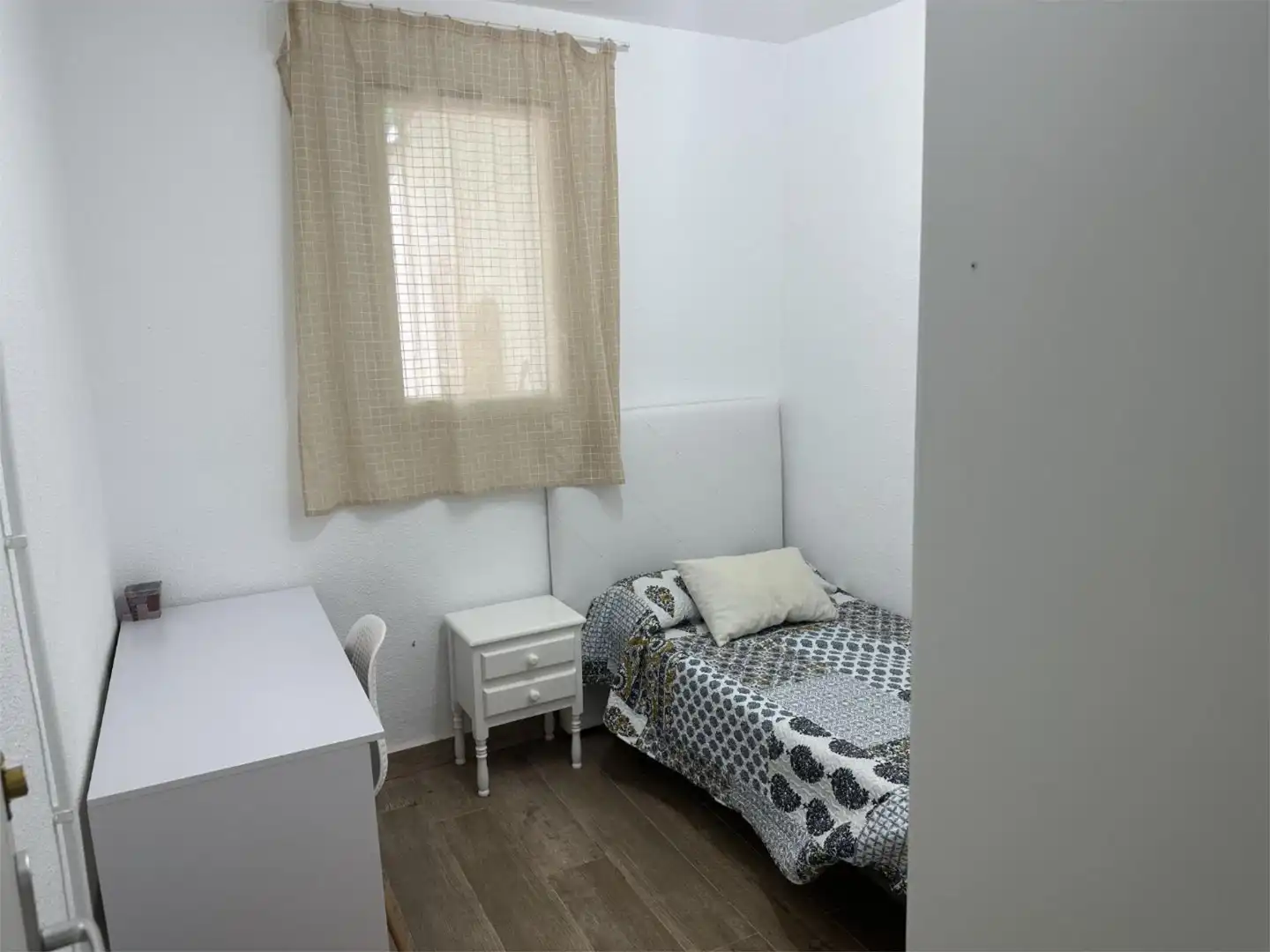 Zimmer in Carrer del Mestre Fernando Martin, 18, El Castell Zimmer in Carrer del Mestre Fernando Martin, 18, El Castell
