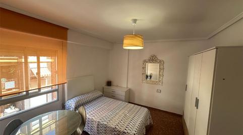 Foto 2 de Piso para compartir en Carrer Llirons, 4, El Castell, Burjassot