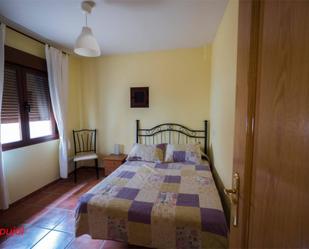 Bedroom of Flat to share in Navaluenga