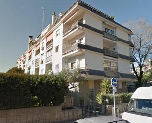 Vista exterior de Apartament de lloguer en  Madrid Capital amb Terrassa i Piscina