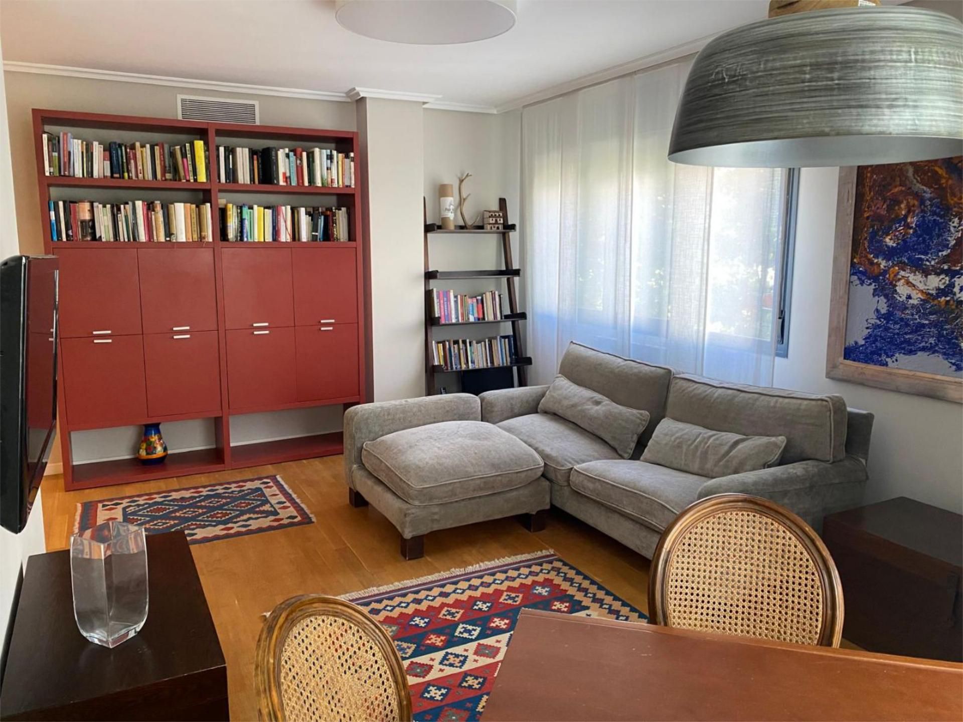 Sala d'estar de Pis en venda en  Logroño amb Aire condicionat, Calefacció i Jardí privat