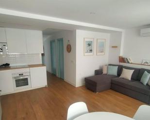 Sala d'estar de Apartament de lloguer en Almuñécar amb Aire condicionat, Terrassa i Piscina