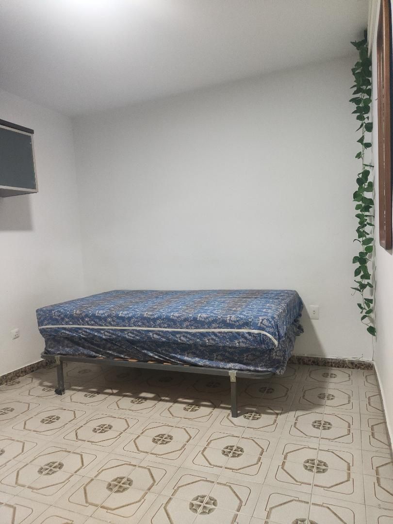 Bedroom of Flat to share in Sant Boi de Llobregat  with Oven, Washing machine and Internet