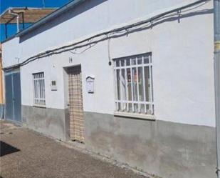 Vista exterior de Casa o xalet en venda en Zamora Capital  amb Terrassa