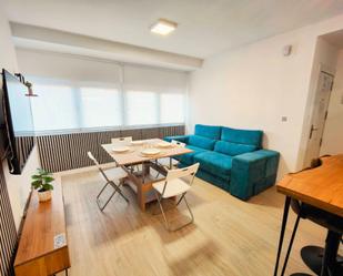 Sala d'estar de Apartament en venda en Salamanca Capital amb Aire condicionat i Balcó
