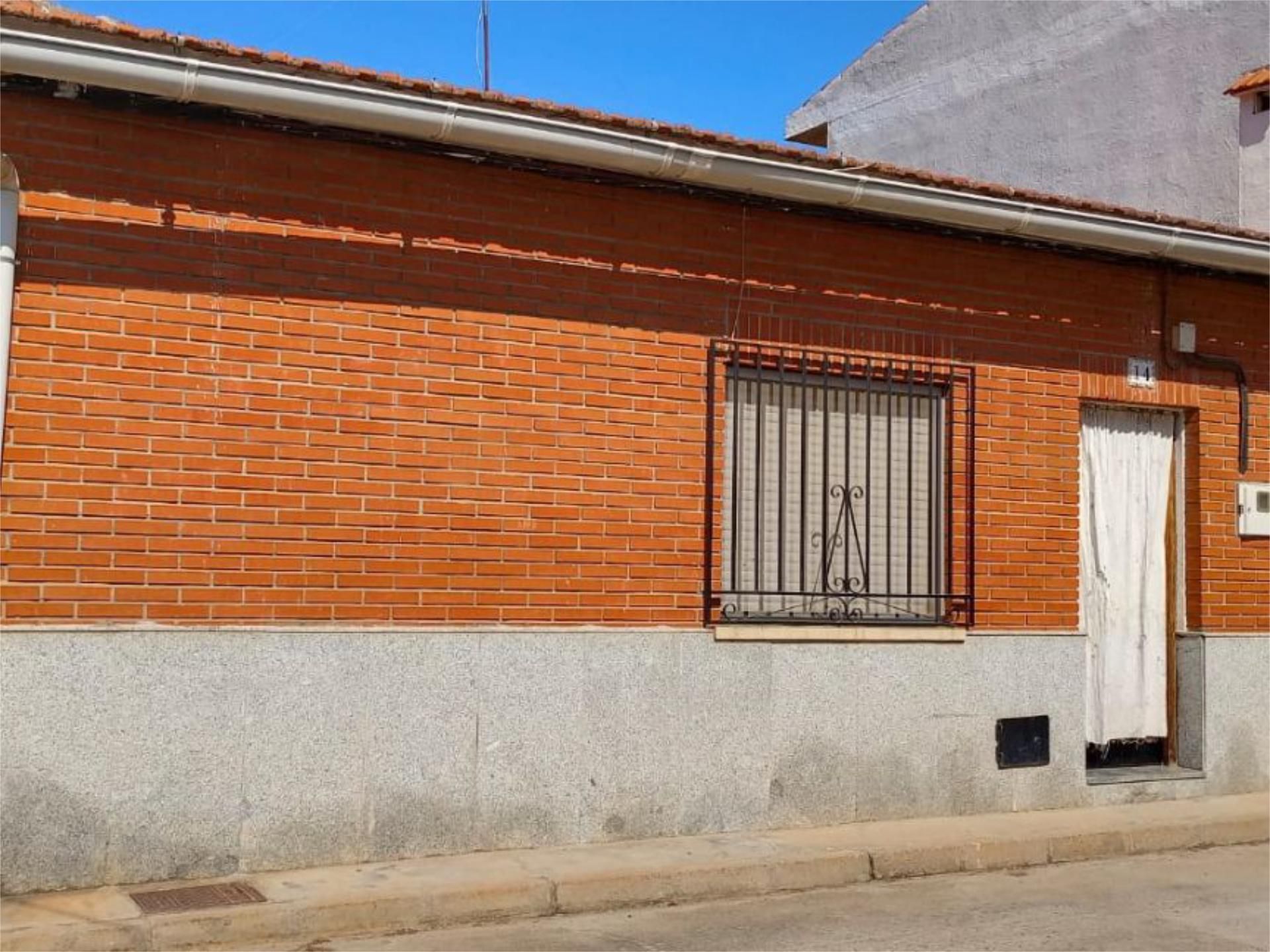 Exterior view of Flat for sale in Los Navalmorales