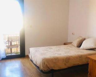 Bedroom of Flat to share in Tudela  with Terrace