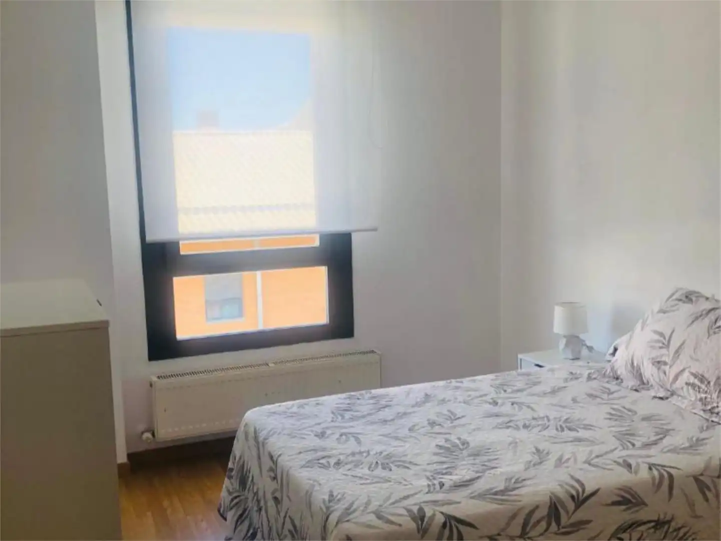 Bedroom of Flat for share in Tudela  with Heating, Parquet flooring and Terrace