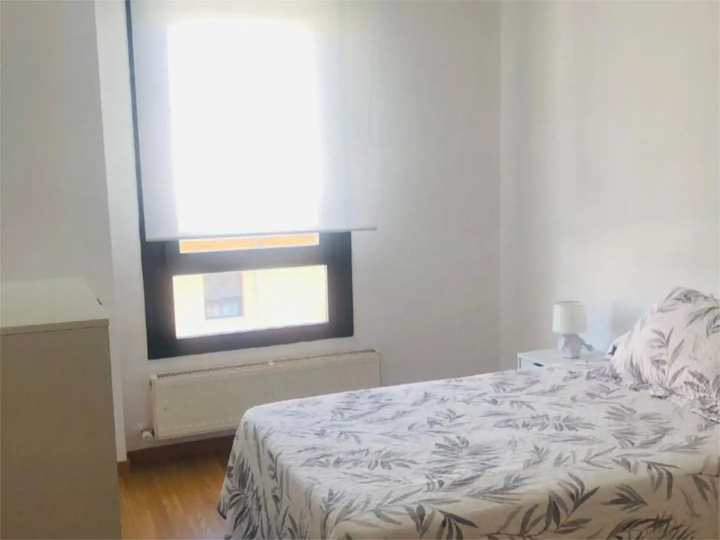 Bedroom of Flat for share in Tudela  with Heating, Parquet flooring and Terrace