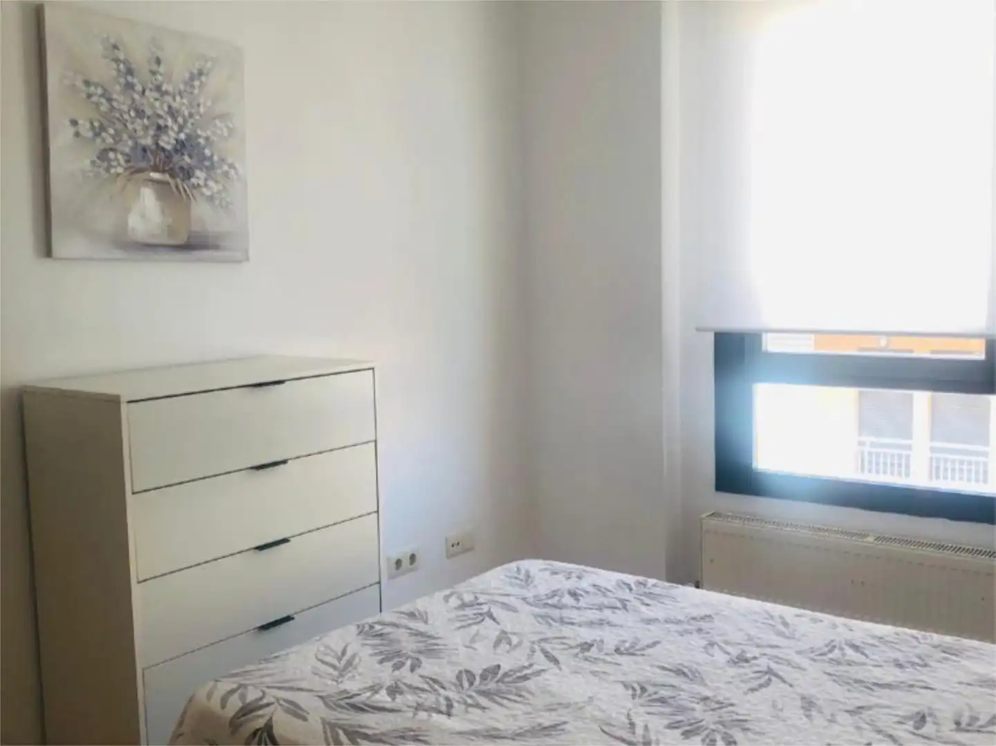 Bedroom of Flat for share in Tudela  with Heating, Parquet flooring and Terrace