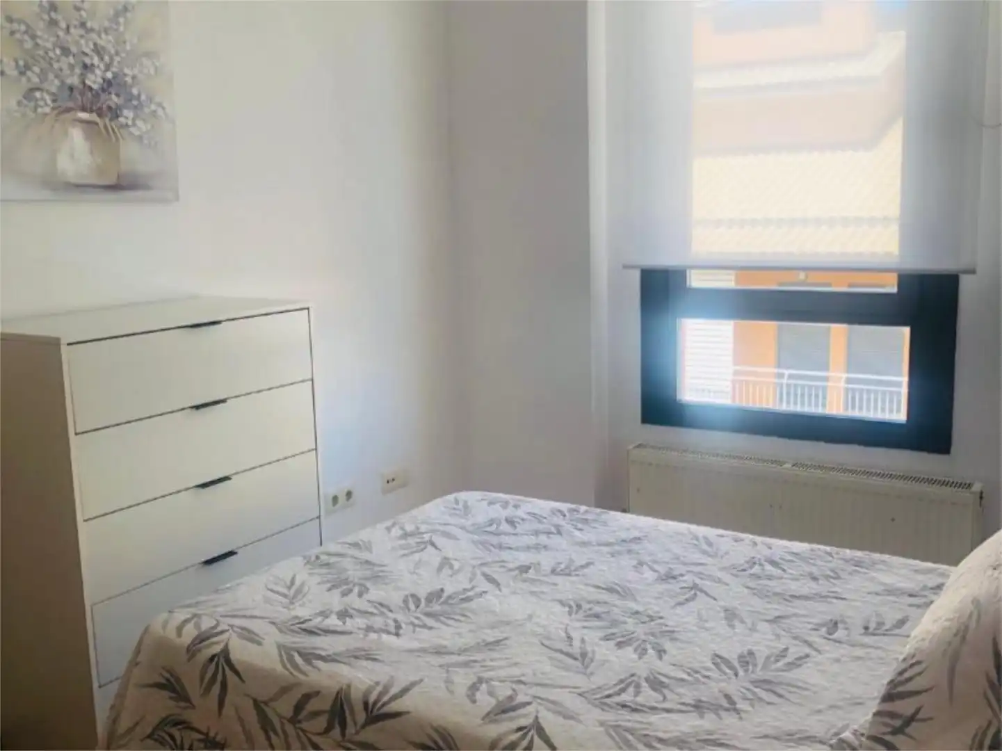 Bedroom of Flat for share in Tudela  with Heating, Parquet flooring and Terrace