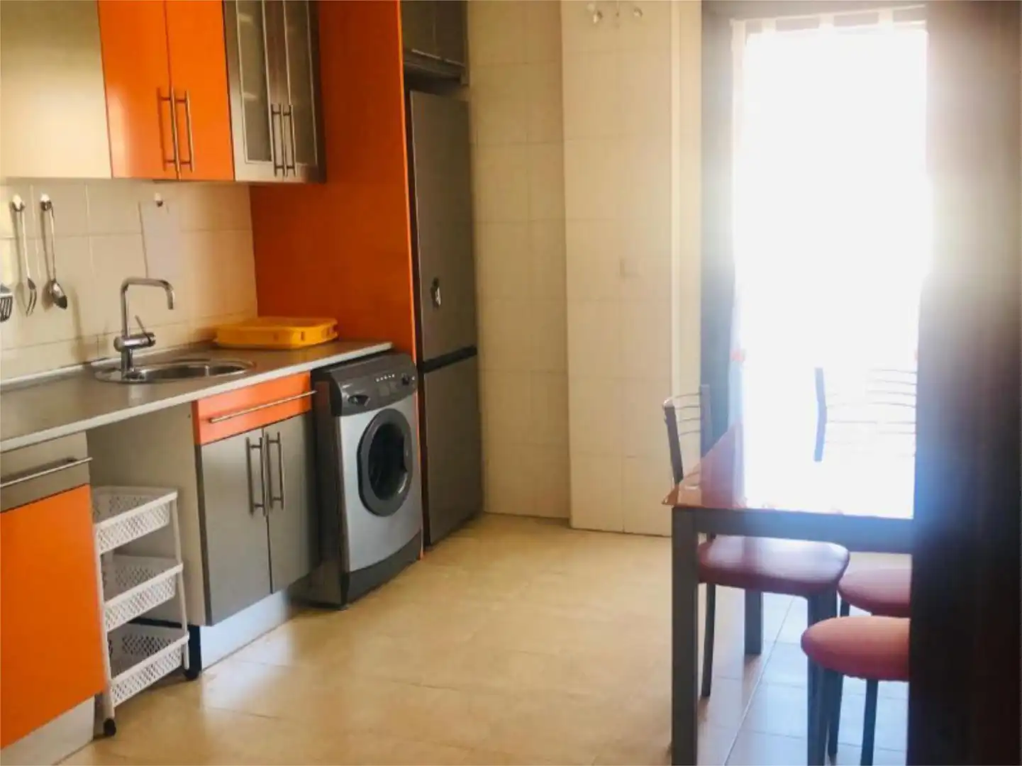 Kitchen of Flat for share in Tudela  with Heating, Parquet flooring and Terrace