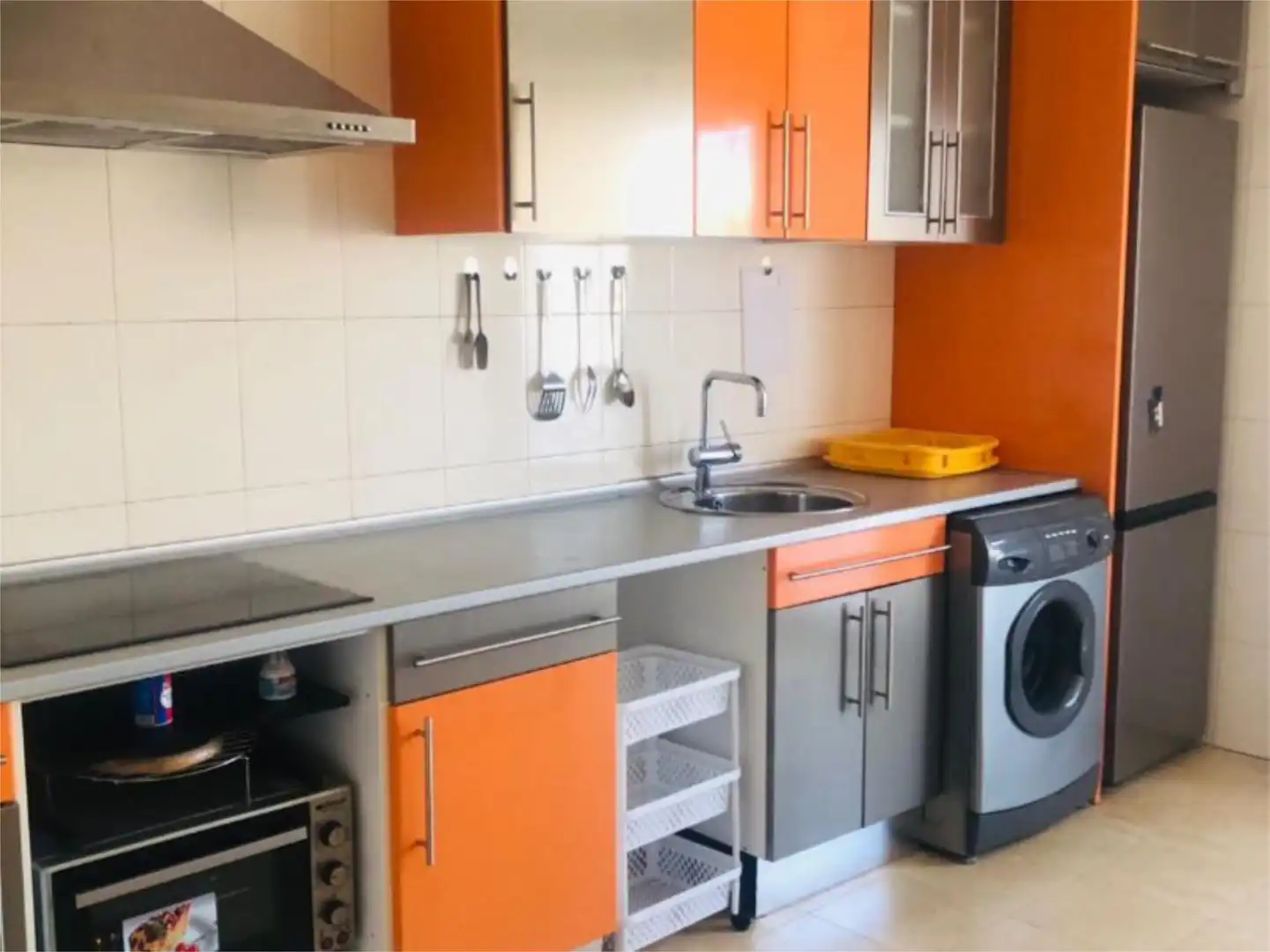 Kitchen of Flat for share in Tudela  with Heating, Parquet flooring and Terrace